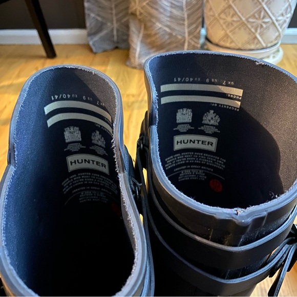 Tall Refined Back Strap Wellington Boot - Picture 3 of 5